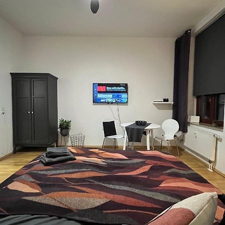 Cozy Studio-Apartment - Suedplatz Лайпциг Екстериор снимка
